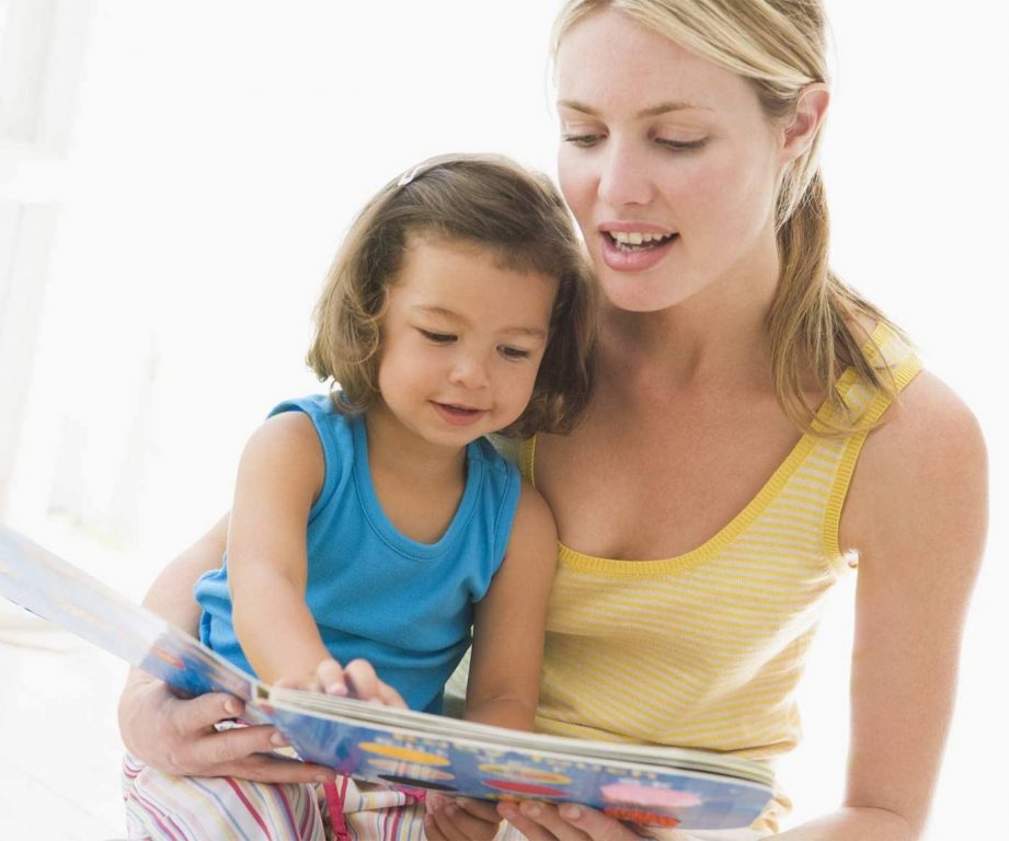 Sách hay cho bé góp phần quan trọng trong quá trình nuôi dạy trẻ