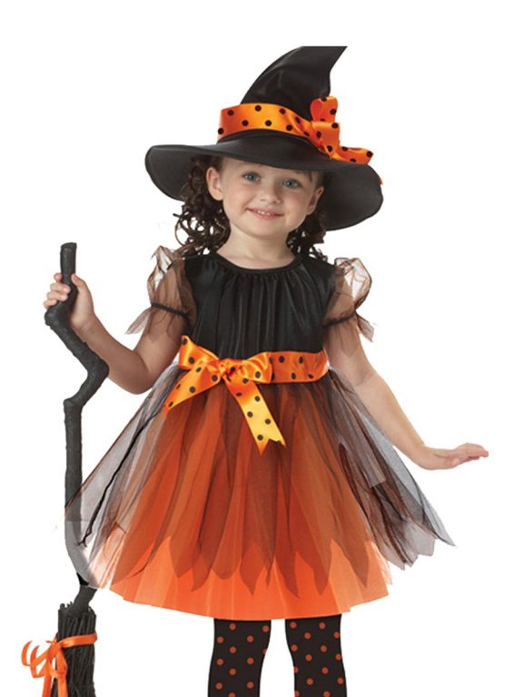 Váy phù thủy là trang phục Halloween cho bé gái cực phong cách