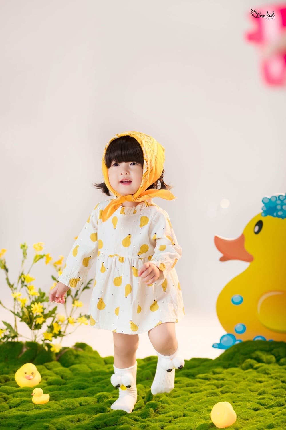 yellow duck 10