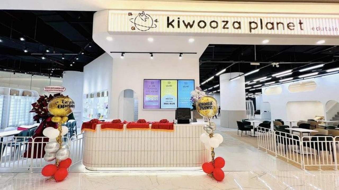 Khu vực đón khách của Kiwooza Planet D2 tại Thiso Mall Sala