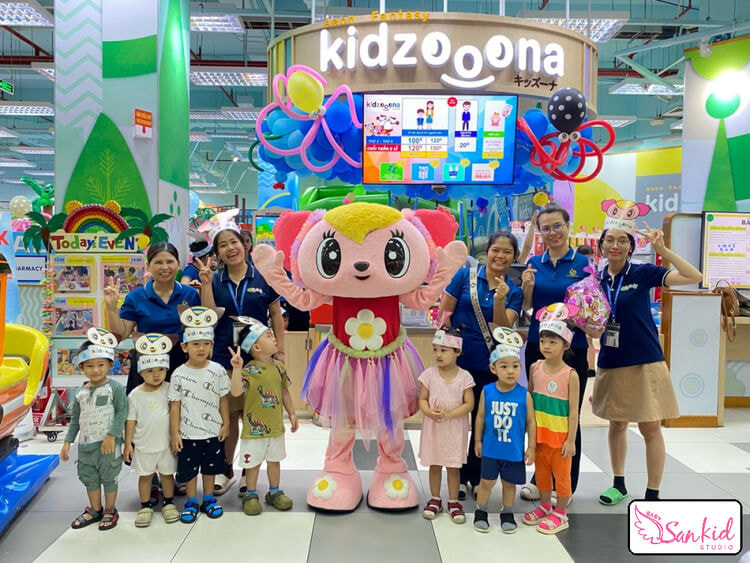 Kidzooona - Khu vui chơi trong nhà nổi tiếng của Nhật Bản với không gian rộng rãi, thiết kế an toàn và các trò chơi đa dạng cho sự phát triển toàn diện của trẻ.